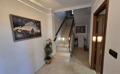 Revente - Maison mitoyenne -
Salinas