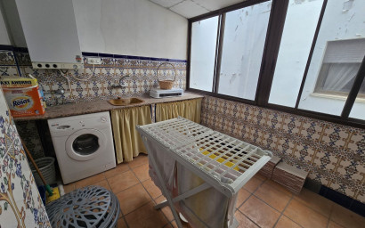 Revente - Maison mitoyenne -
Salinas