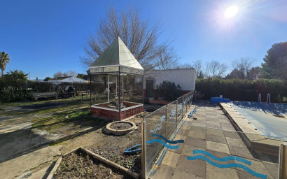 Herverkoop - Villa -
Villena