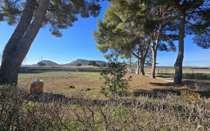 Herverkoop - Villa -
Villena