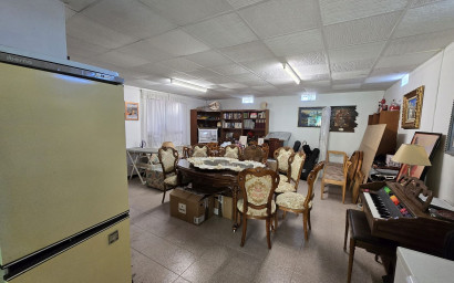 Herverkoop - Villa -
Villena