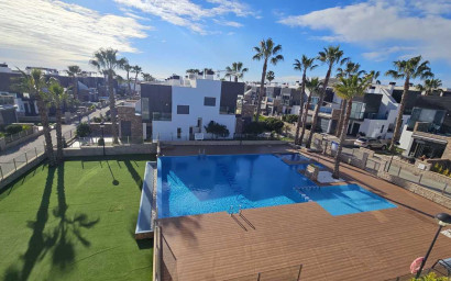 Revente - Villa -
Orihuela Costa