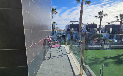 Revente - Villa -
Orihuela Costa