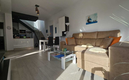 Revente - Villa -
Orihuela Costa