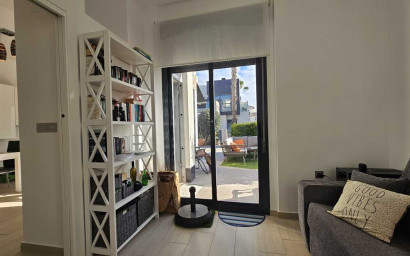 Revente - Villa -
Orihuela Costa