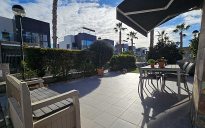 Revente - Villa -
Orihuela Costa