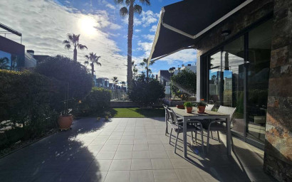 Revente - Villa -
Orihuela Costa