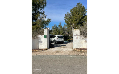 Resale - Finca / Country Property -
&Uacute;beda - &Uacute;beda Alicante