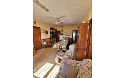 Resale - Finca / Country Property -
Villajoyosa