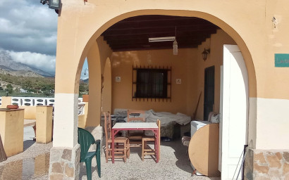 Resale - Finca / Country Property -
Villajoyosa