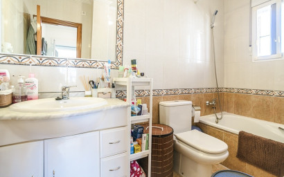 Resale - Villa -
Guardamar del Segura