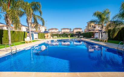Resale - Villa -
Guardamar del Segura