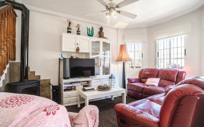 Resale - Villa -
Guardamar del Segura