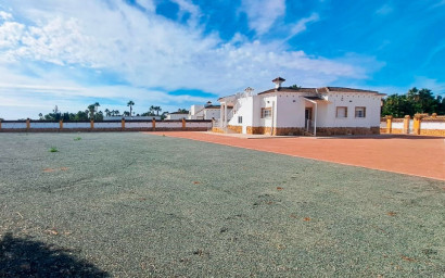 Resale - Finca / Country Property -
Catral - Catral - Country