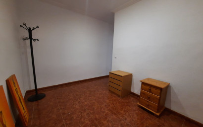 Revente - Maison mitoyenne -
Salinas