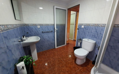 Revente - Maison mitoyenne -
Salinas