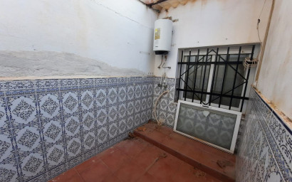 Revente - Maison mitoyenne -
Salinas