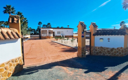 Resale - Finca / Country Property -
Catral - Catral - Country