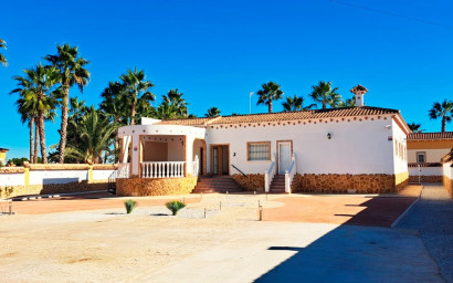 Resale - Finca / Country Property -
Catral - Catral - Country