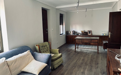 Revente - Maison mitoyenne -
Monovar