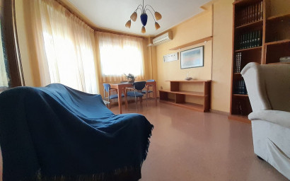 Herverkoop - Herenhuis -
Monovar