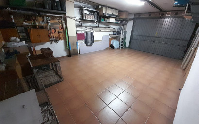 Herverkoop - Herenhuis -
Monovar