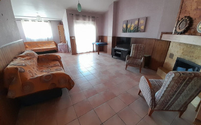 Herverkoop - Herenhuis -
Monovar