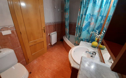 Herverkoop - Herenhuis -
Monovar