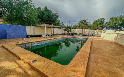 Revente - Villa -
Sax