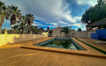 Revente - Villa -
Sax