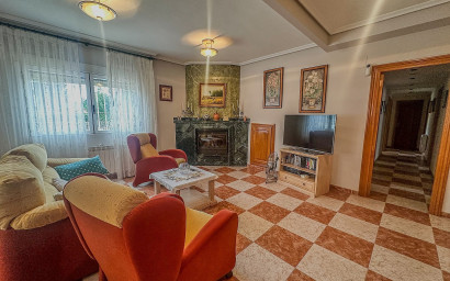 Revente - Villa -
Sax