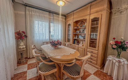 Revente - Villa -
Sax