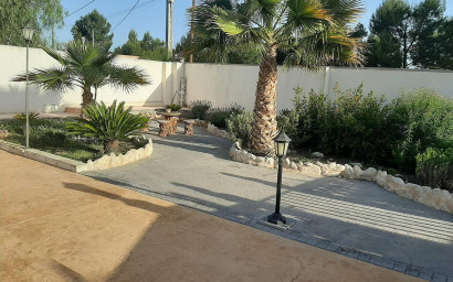 Revente - Villa -
Sax