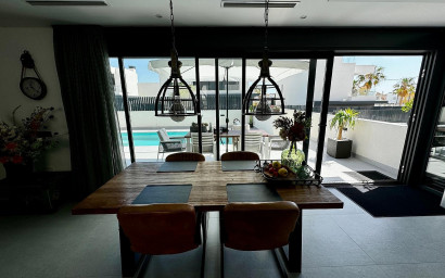 Resale - Villa -
Algorfa