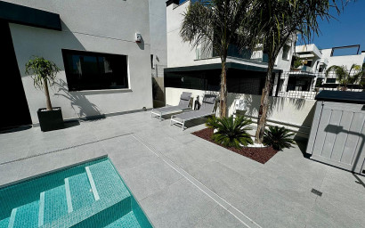 Resale - Villa -
Algorfa