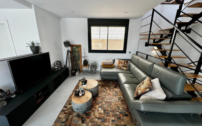 Resale - Villa -
Algorfa