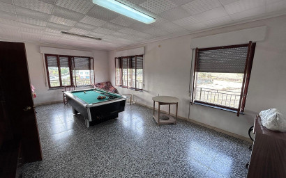 Resale - Villa -
Monovar