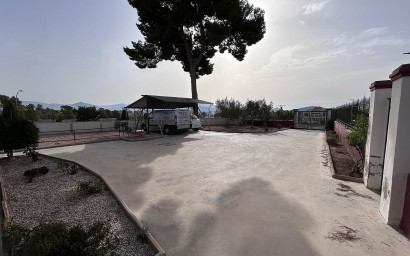 Resale - Villa -
Monovar