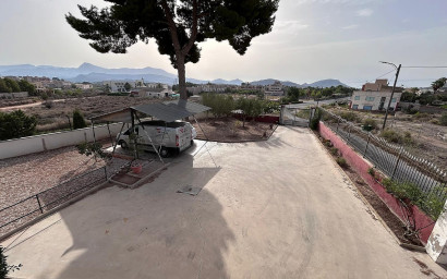 Resale - Villa -
Monovar