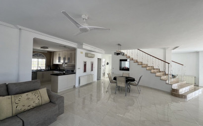 Resale - Villa -
Pinoso