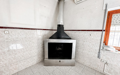 Revente - Maison mitoyenne -
Pinoso