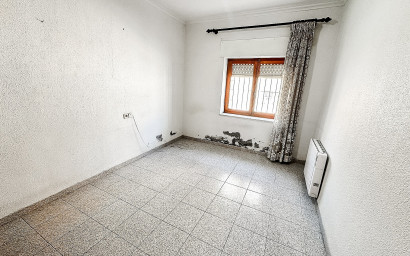 Revente - Maison mitoyenne -
Pinoso