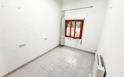 Revente - Maison mitoyenne -
Pinoso