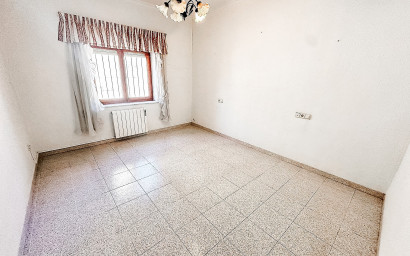 Revente - Maison mitoyenne -
Pinoso