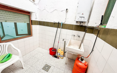 Revente - Maison mitoyenne -
Pinoso