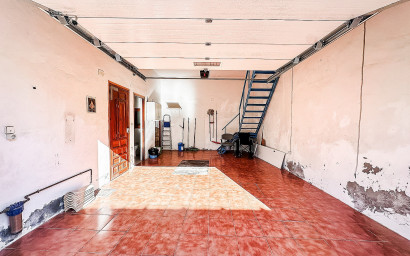 Revente - Maison mitoyenne -
Pinoso