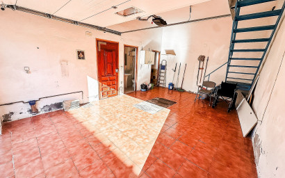 Revente - Maison mitoyenne -
Pinoso