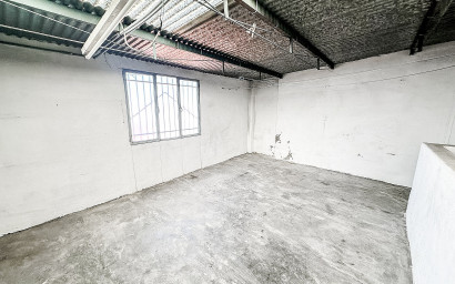 Revente - Maison mitoyenne -
Pinoso