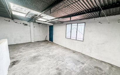 Revente - Maison mitoyenne -
Pinoso