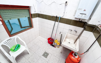 Revente - Maison mitoyenne -
Pinoso